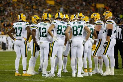 Bears Packers - white uniforms