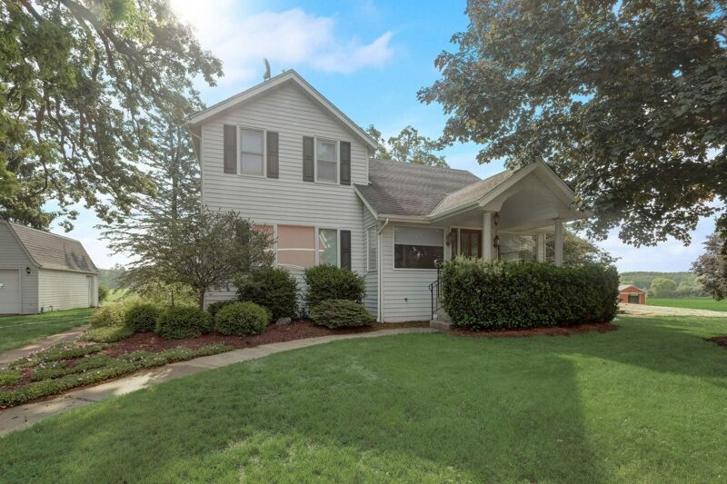 3 Bedroom Home in Burlington - $665,000