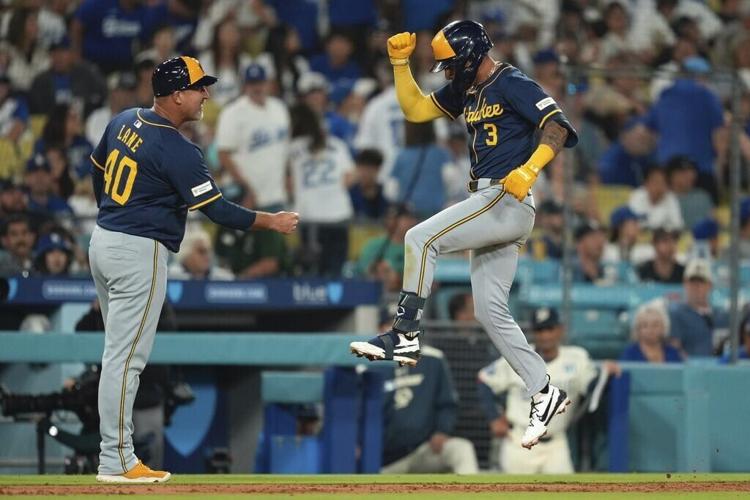 Brewers Dodgers Baseball