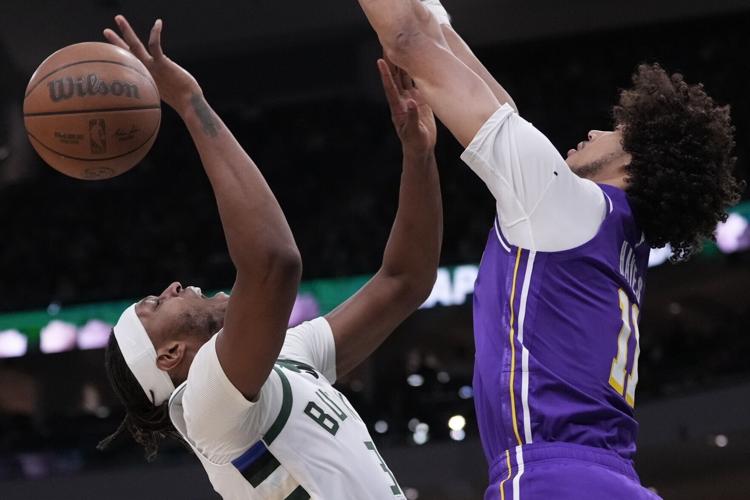 Lakers Bucks Basketball