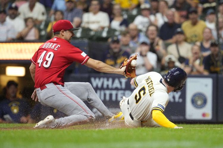 BASEBALL-MLB-MIL-CIN/