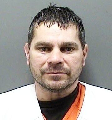 Daniel Powers police mugshot accused of sexually assaulting school kids