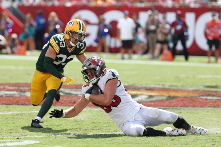 FOOTBALL-NFL-TB-GB/