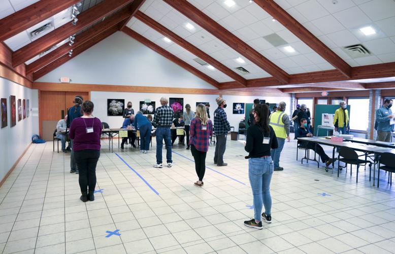 2020-11-03-Madisonvoting08-11032020125727