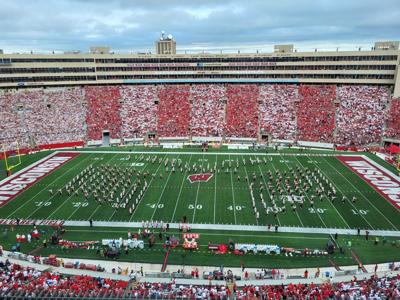 Wazzu v Wisconsin halftime field view