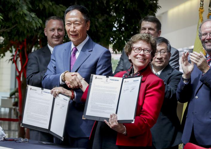 2018-08-27-UW Foxconn 1-08272018125303