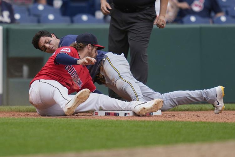 Brewers jump photo option
