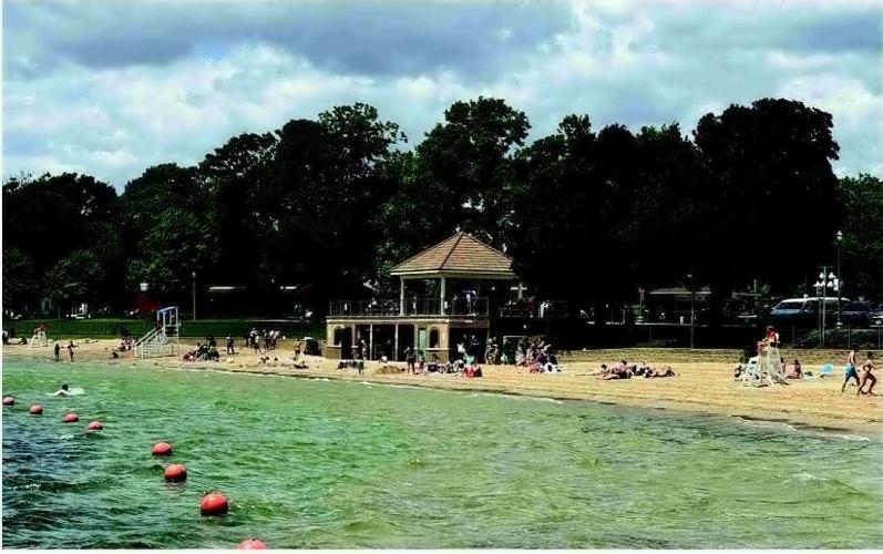 Riviera Beach pass program approved by City Council committee