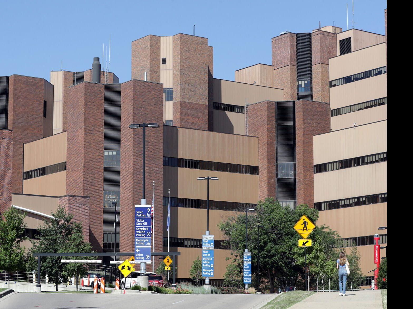 Wisconsin hospitals made $4 billion last year, face financial test this  year, report says