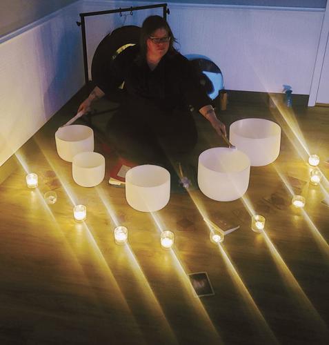 Lempart with singing bowls