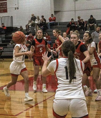 Mya Gonzalez, Kate Hummel