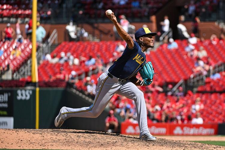 BASEBALL-MLB-STL-MIL/