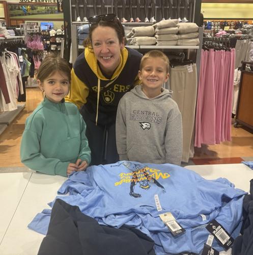 Brewers fans hunt for merchandise