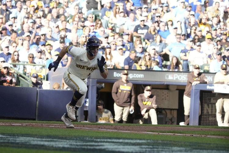 BASEBALL-MLB-MIL-SD/