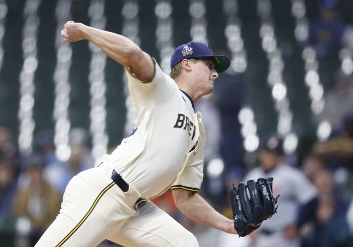 Tigers Brewers Baseball