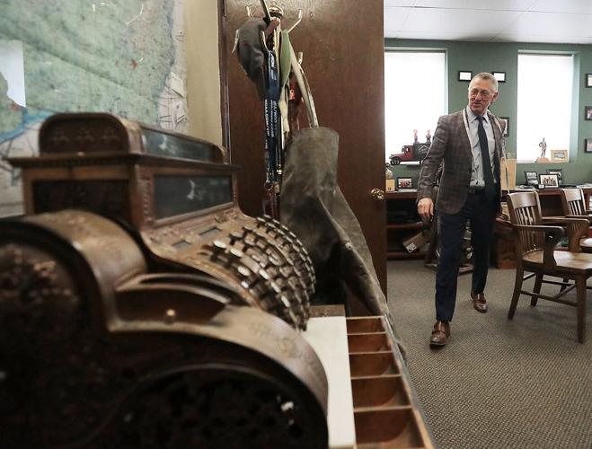 Walker's Clothing & Shoes