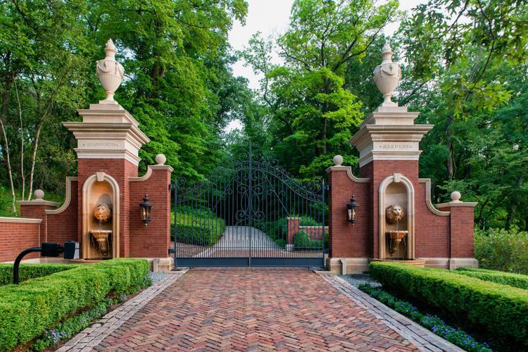 Driehaus Estate gates