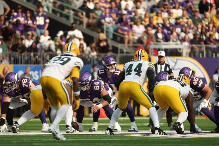 FOOTBALL-NFL-MIN-GB/