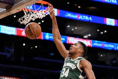 Bucks Lakers Basketball