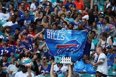 Cheering on the winner (copy)