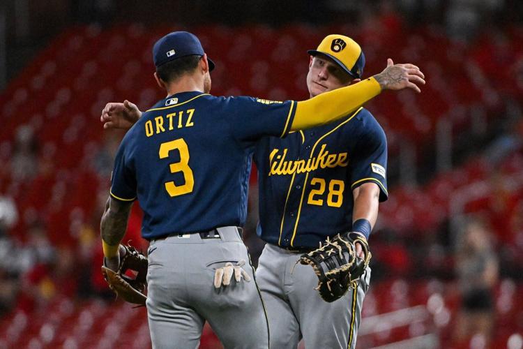 BASEBALL-MLB-STL-MIL/