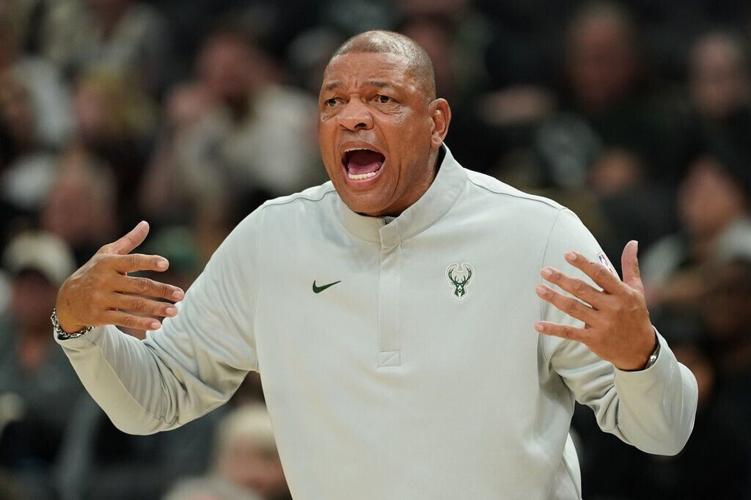 Clippers Bucks Basketball