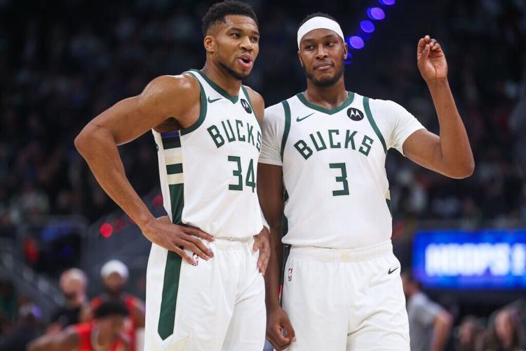 Rockets Bucks Basketball