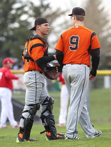 Verona's Ben Rortvedt and Jeff Bishop