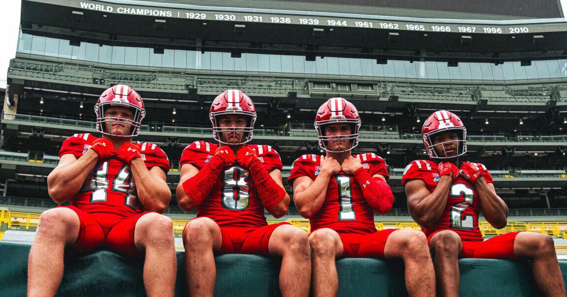 Here's a look at the alternate uniforms Wisconsin football will wear vs. Notre Dame