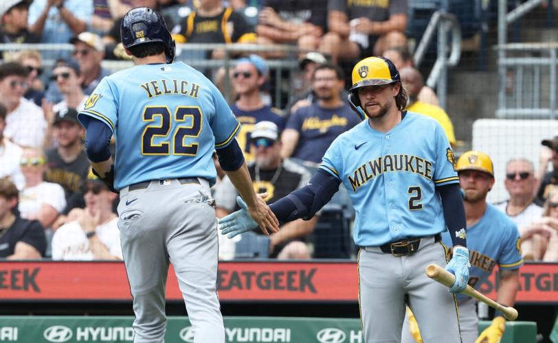 BASEBALL-MLB-PIT-MIL/