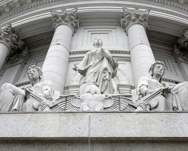 CapitolStatues.jpg Destination Wisconsin