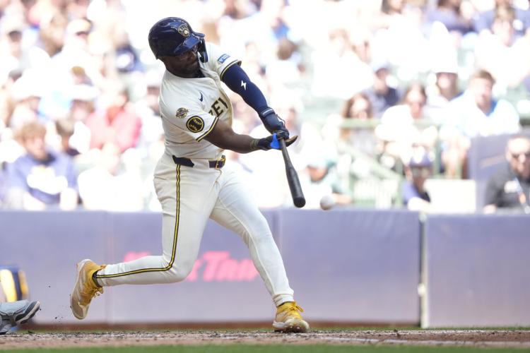 Red Sox Brewers Baseball