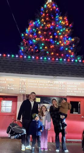 SPOT CHRISTMAS TREE LIGHTING - The Jakes.jpg
