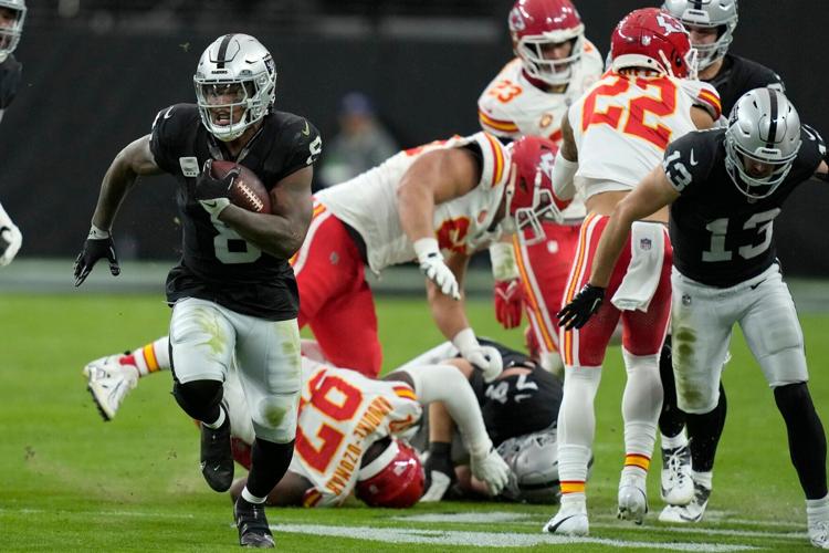 Chiefs Raiders Football