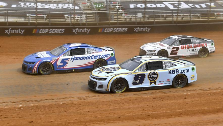 NASCAR Bristol Dirt Guys Auto Racing