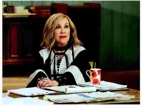 Catherine O'Hara dies at 71