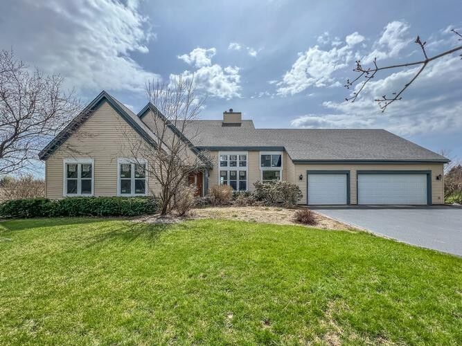 3 Bedroom Home in LAKE GENEVA - $515,900