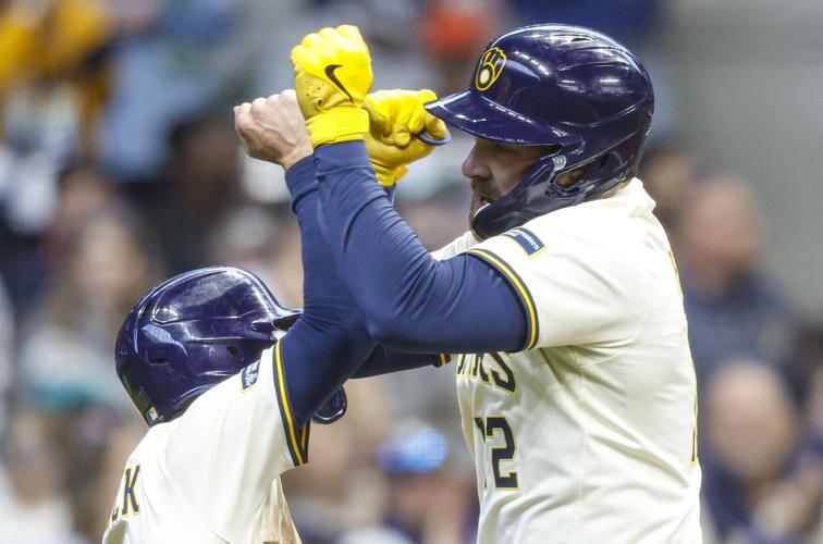 Tigers Brewers Baseball