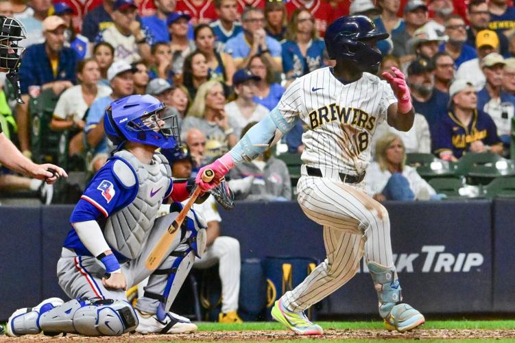 BASEBALL-MLB-MIL-TEX/