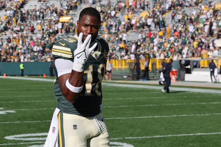 FOOTBALL-NFL-GB-CHI/