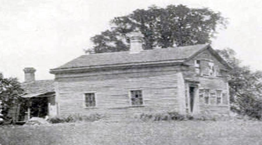 Stove-wood house with Michelle Bie Love column