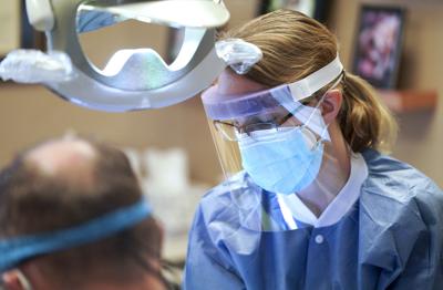 Dudei assisting Tepe