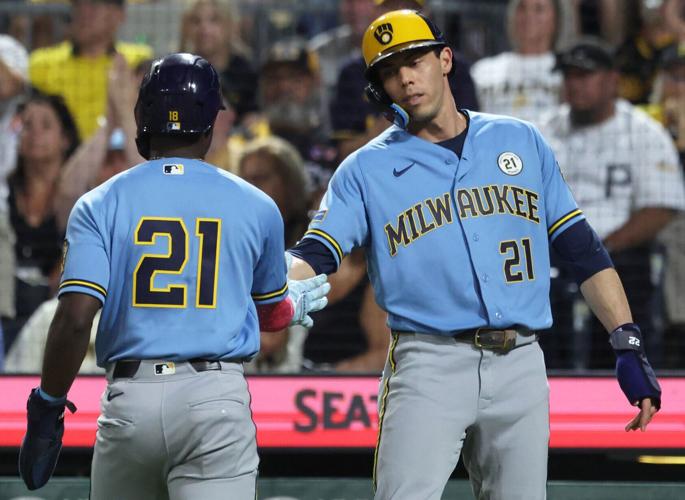 BASEBALL-MLB-PIT-MIL/