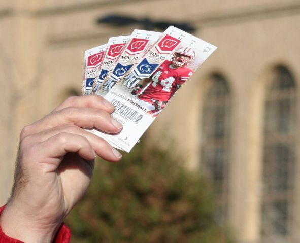 Badgers football tickets
