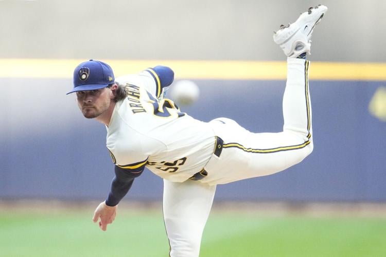 BASEBALL-MLB-MIL-CIN/