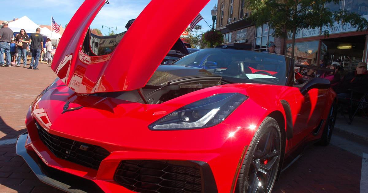 Photos Car show at the Delavan Scarecrow Festival
