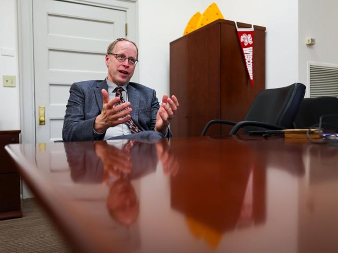 UW-Madison Provost John Zumbrunnen