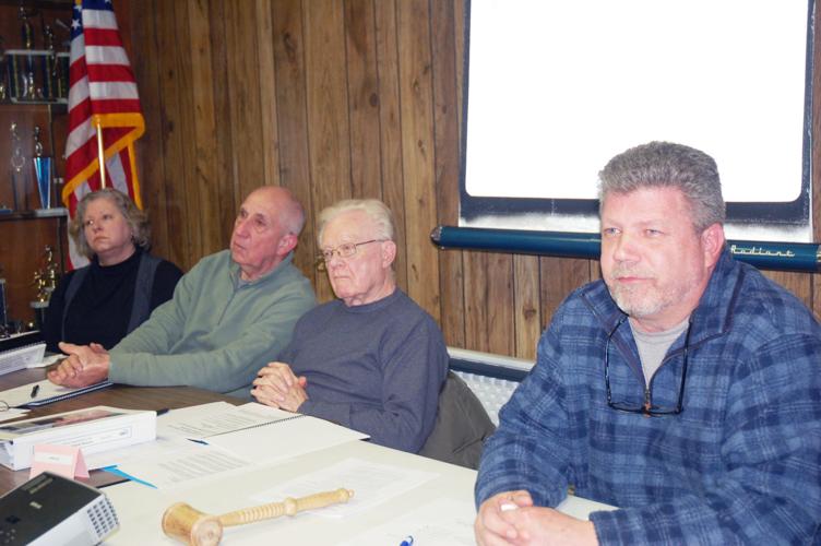 Spring Priariie Plan Commission members on gravel pit
