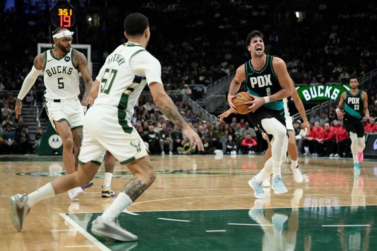 Trail Blazers Bucks Basketball