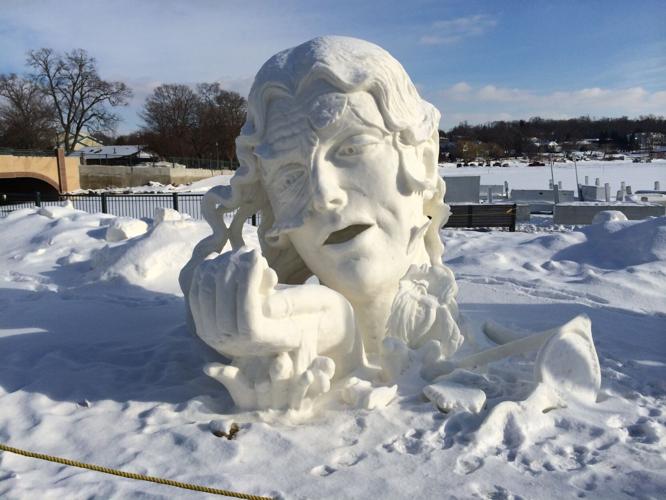 2014 Winterfest sculpture